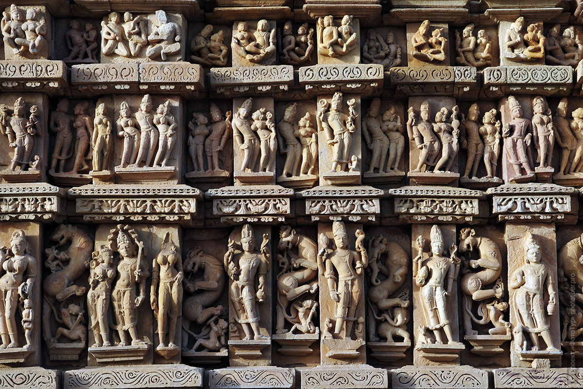 Храмы Каджурахо, тур на праздник Холи в Индию, 2017 год.