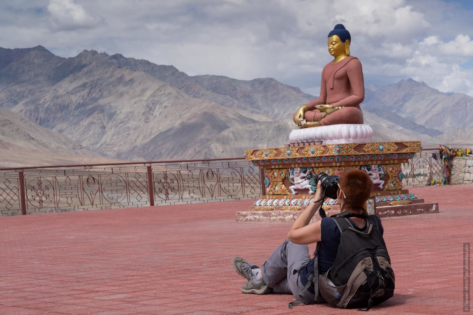 Вера Минаева во время фототура по Малому Тибету с туркомпанией Проект ФотоТур.